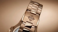 Patek Philippe Nautilus 5712/1R-001 — bracelet detail